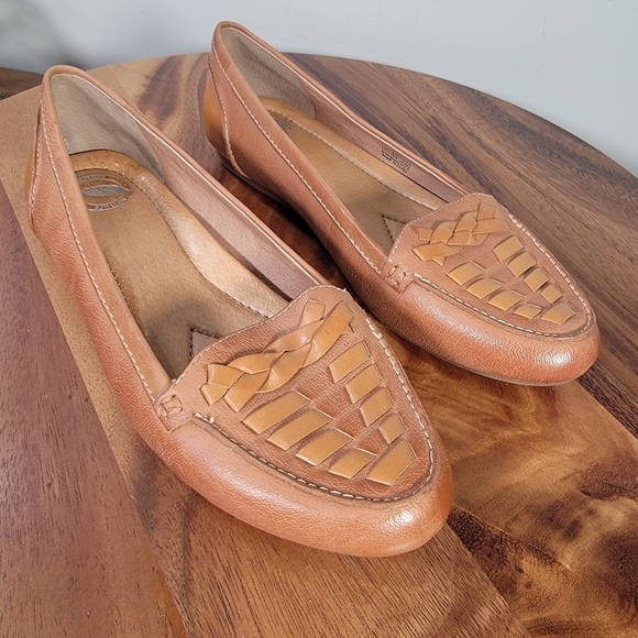 Nurture Women's Tan Leather Loafers Size 6.5 Almond Toe Comfy Basics Neutrals - Picture 6 of 17